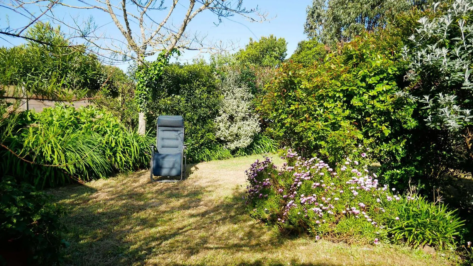 Holiday home Maison Charmante A 300M Plage, Proche Port, 3 Chambres, Jardin, Terrasse, Parking - Fr-1-639-118 Arzon